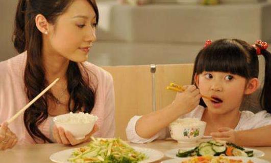 娱乐吃瓜君保姆带娃,揭秘明星育儿日常  第3张